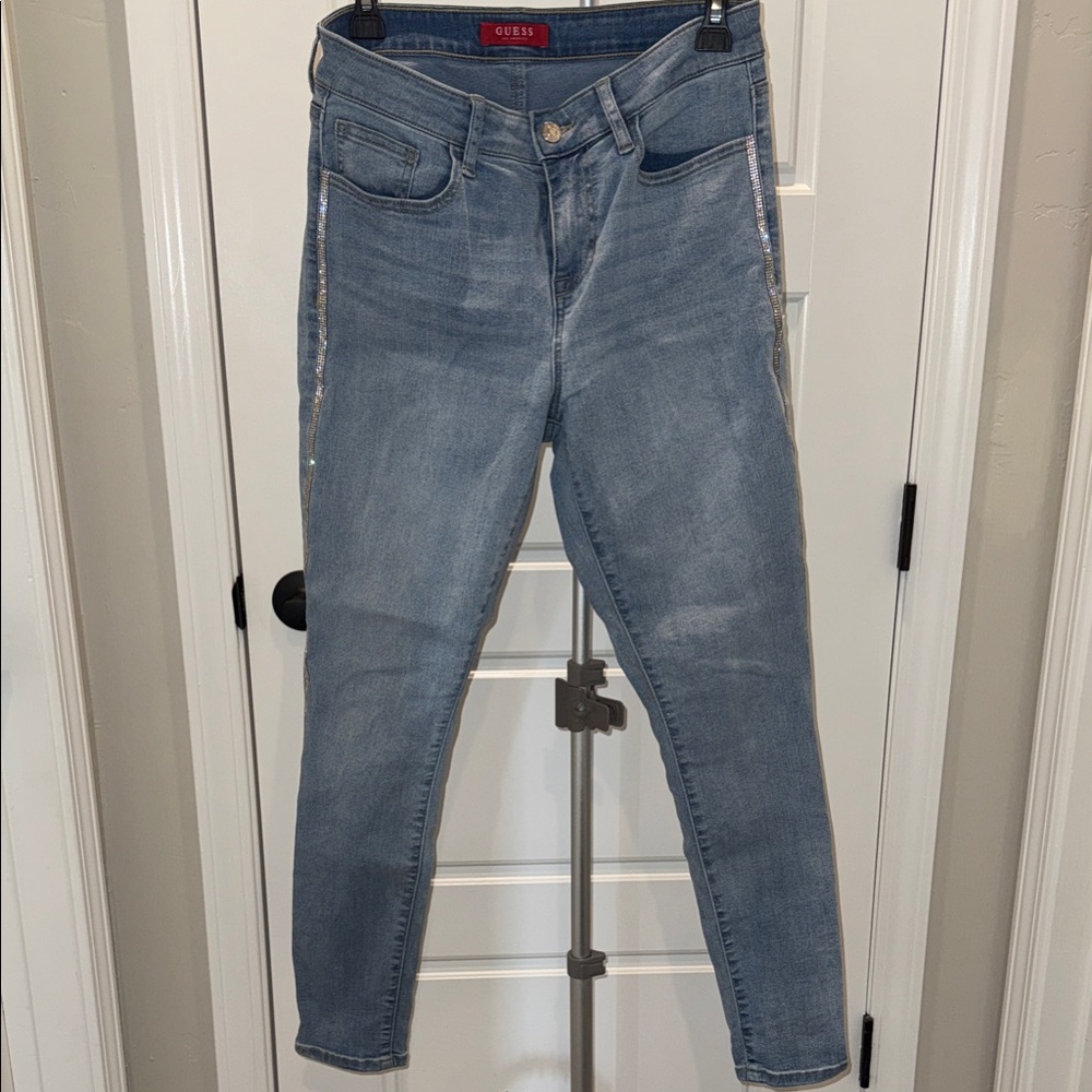 👖🤩 GUESS Women's Light Blue Skinny Jeans